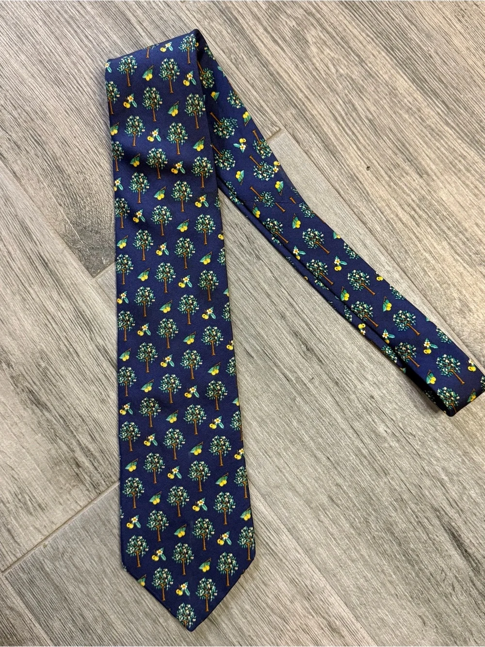 Brooks Brothers Makers 100% Silk Necktie USA Designer Lemons & Trees Blue